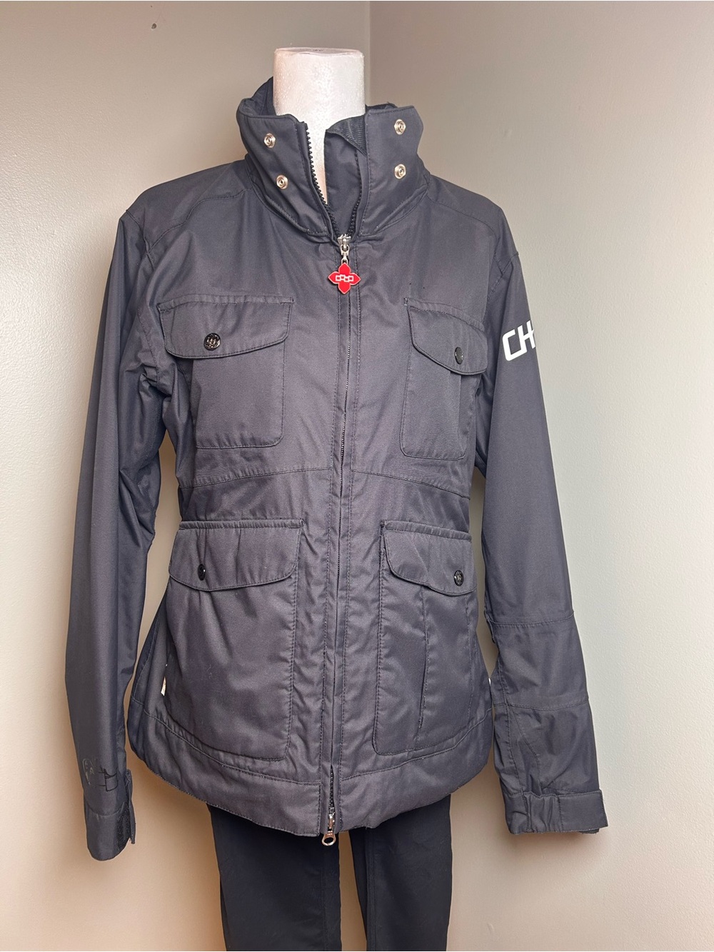 Foursquare Snowboard Outerwear
Black Jacket Women's Small - Picture 2 of 15